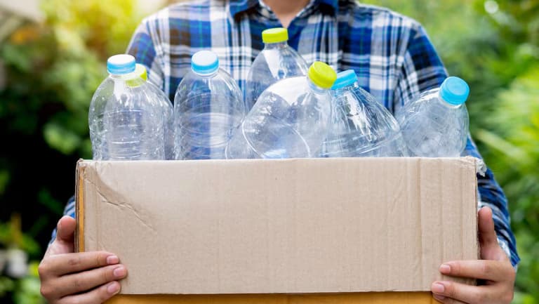 Casa con 8.000 botellas recicladas fue construida en Brasil y es impactante