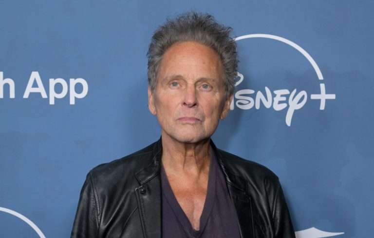 Giro «inesperado» en caso de la ‘supuesta acosadora’ de Lindsey Buckingham