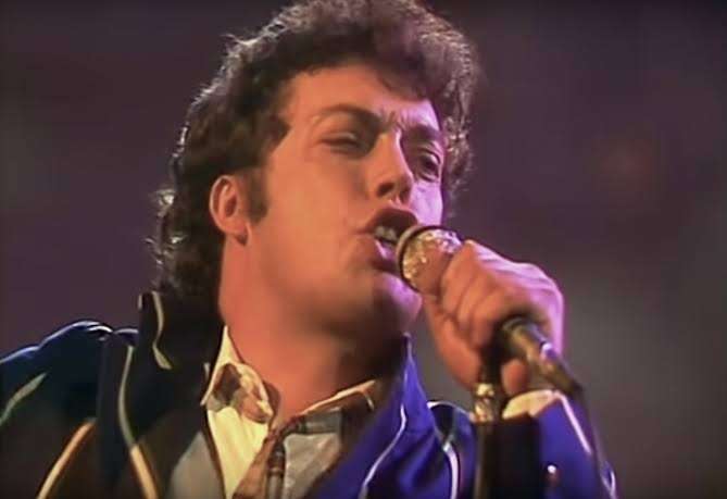El secreto mejor guardado de Tim Curry: Los tres discos de rock que desafiaron a Frank-N-Furter