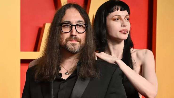 Nació Aurelius, el primer nieto de John Lennon