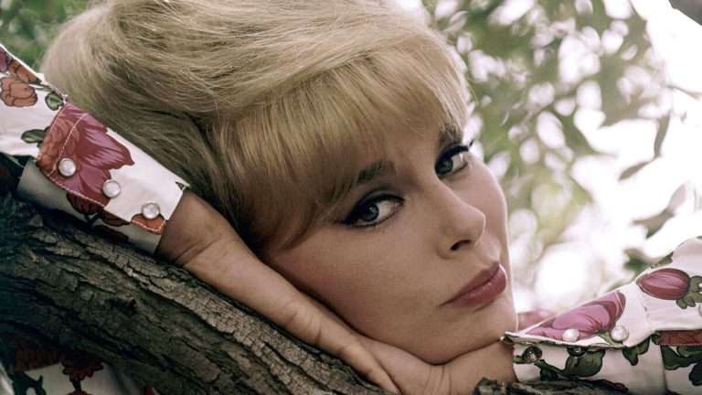 Murió Elke Sommer, sex symbol y estrella de Hollywood en los años 60