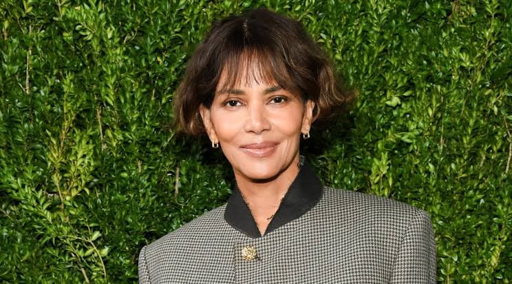 Halle Berry acusada de intentar asfixiar a su hijo de 12 años