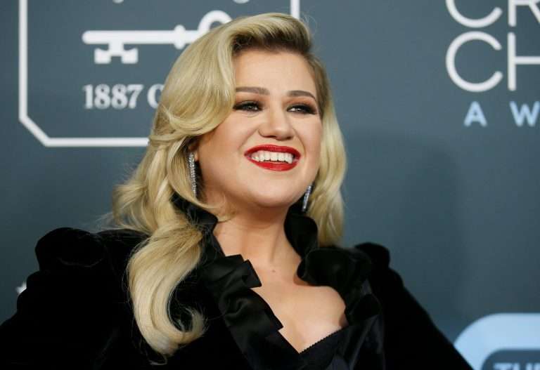 Kelly Clarkson en tienda de Brooklyn: «Eres un idiota y perdiste una venta enorme»