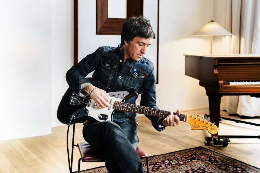 Johnny Marr subasta 80 guitarras icónicas en Christie’s