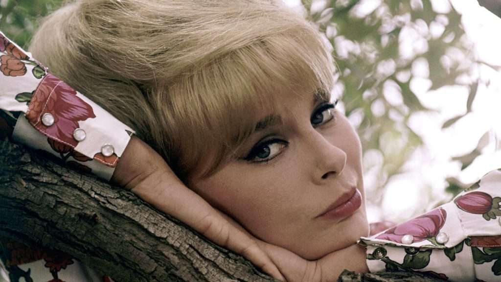 Murió Elke Sommer, sex symbol y estrella de Hollywood en los años 60